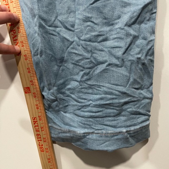 American Eagle Super High-Rise Baggy Wide Leg Carpenter Jeans Light Wash 12 Long - Picture 4 of 10